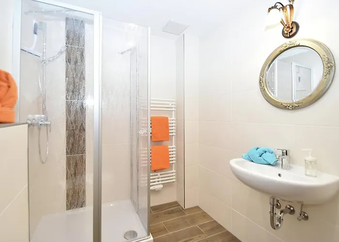 Gruppen- In بيت للعطل